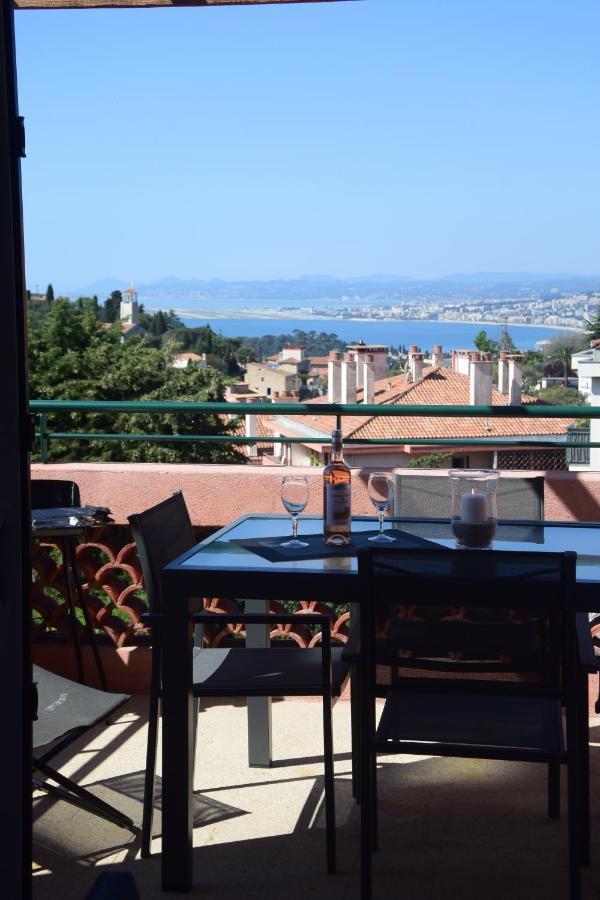Agreable 3 Pieces Climatise Avec Vue Mer Et Parking Villefranche-sur-Mer Exterior photo
