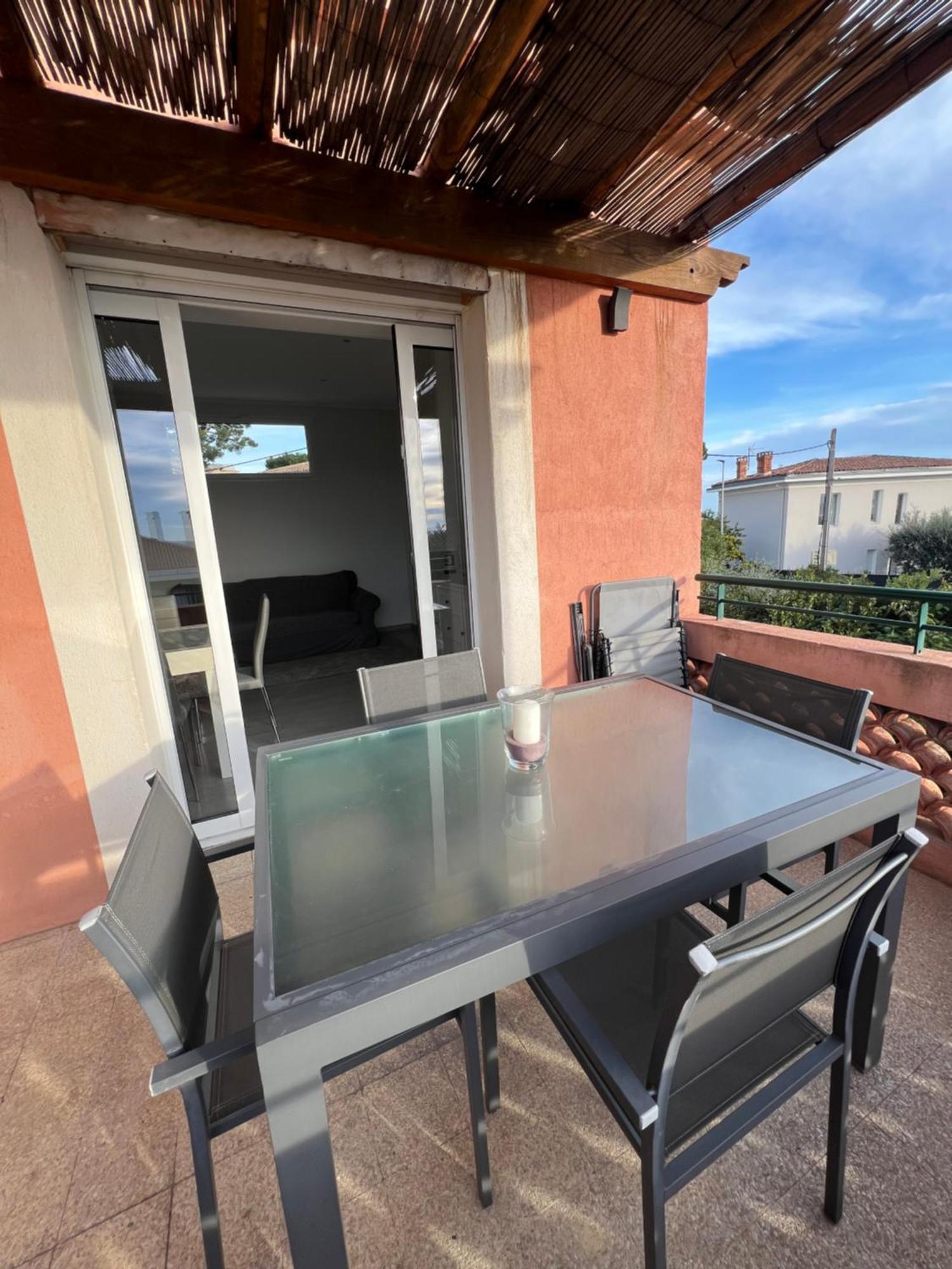 Agreable 3 Pieces Climatise Avec Vue Mer Et Parking Villefranche-sur-Mer Exterior photo